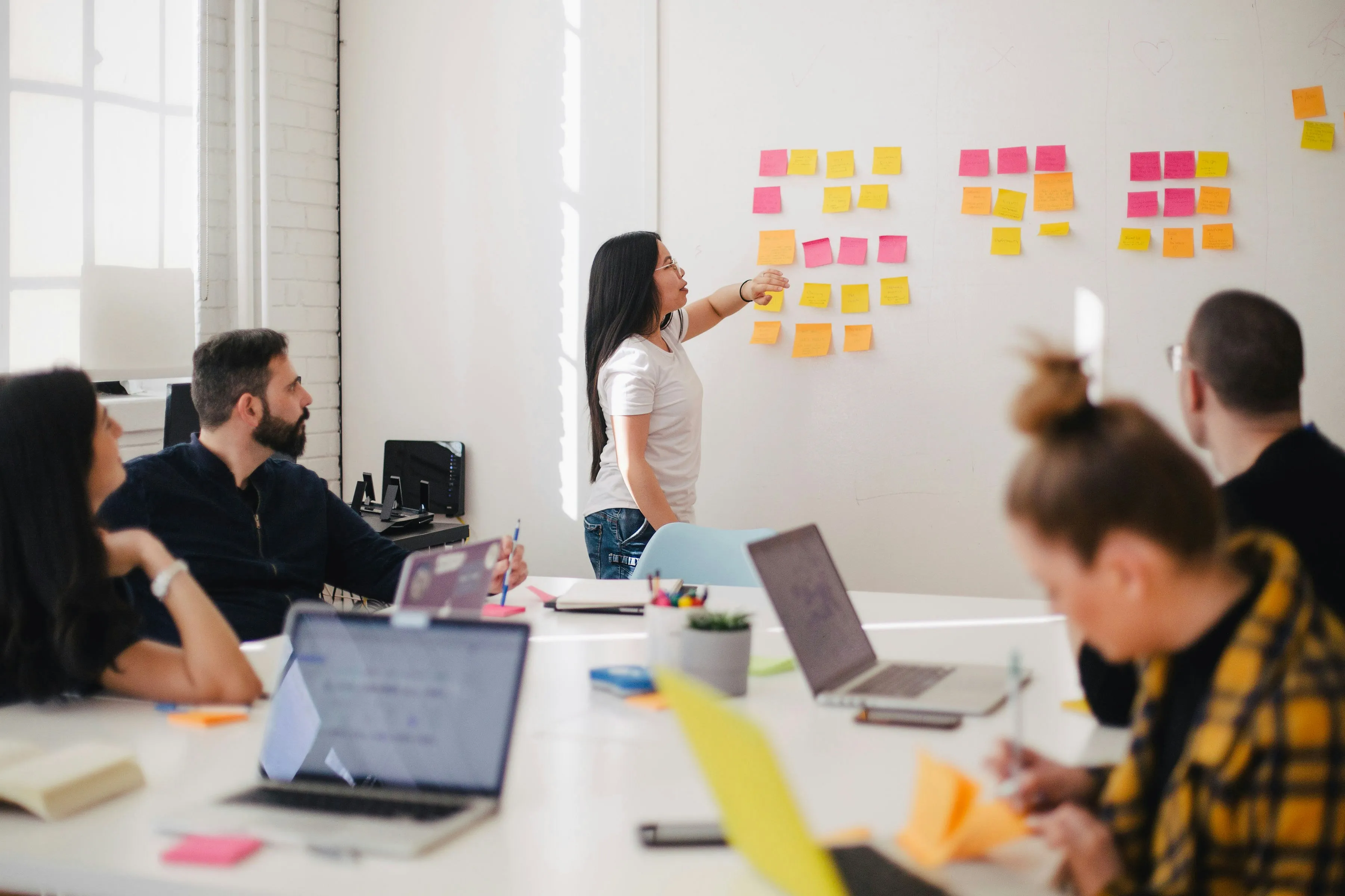 Creative collaboration between human and AI
